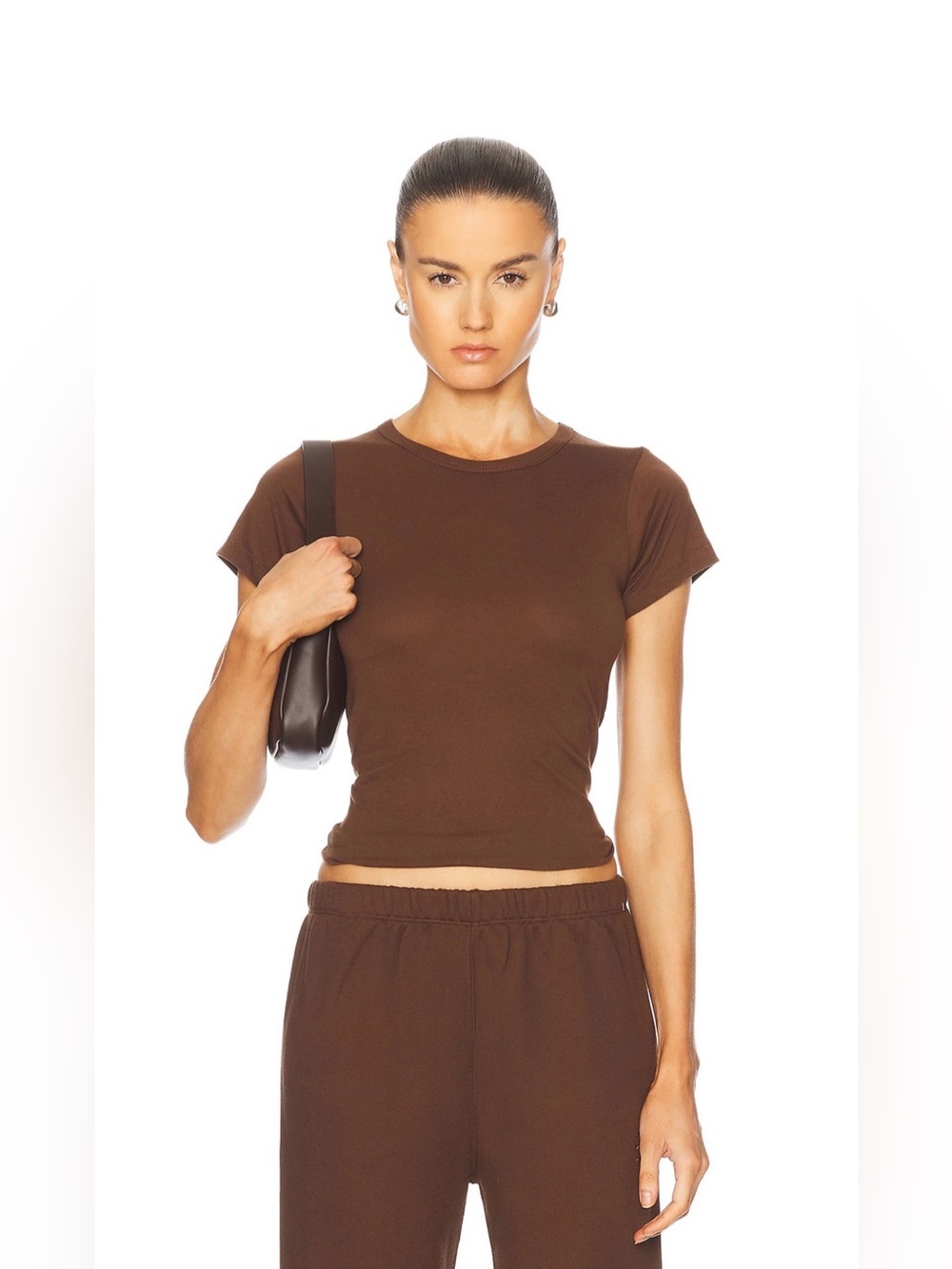 Eterne - Fitted Crewneck Short Sleeve T-Shirt in Chocolate